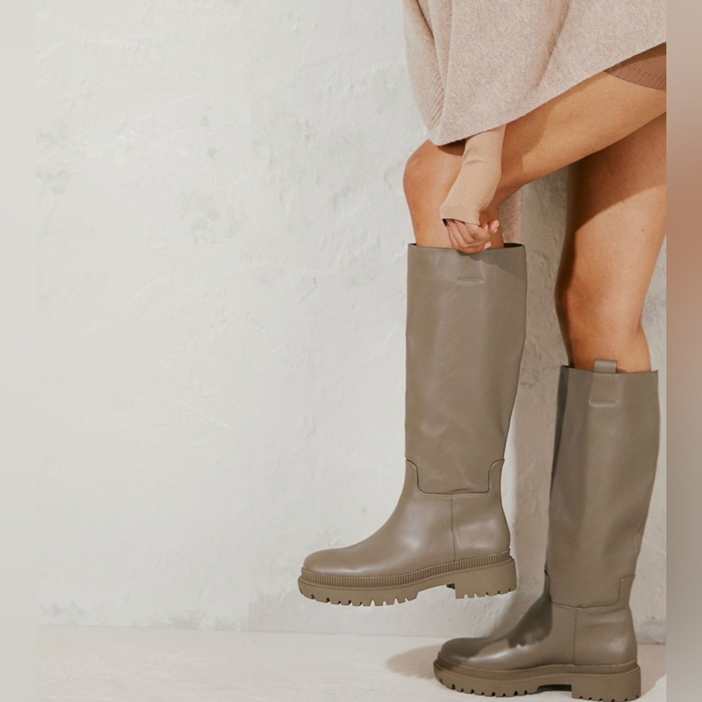 H&M Women's Taupe Knee-High Boots size 9 NWT - Picture 1 of 5